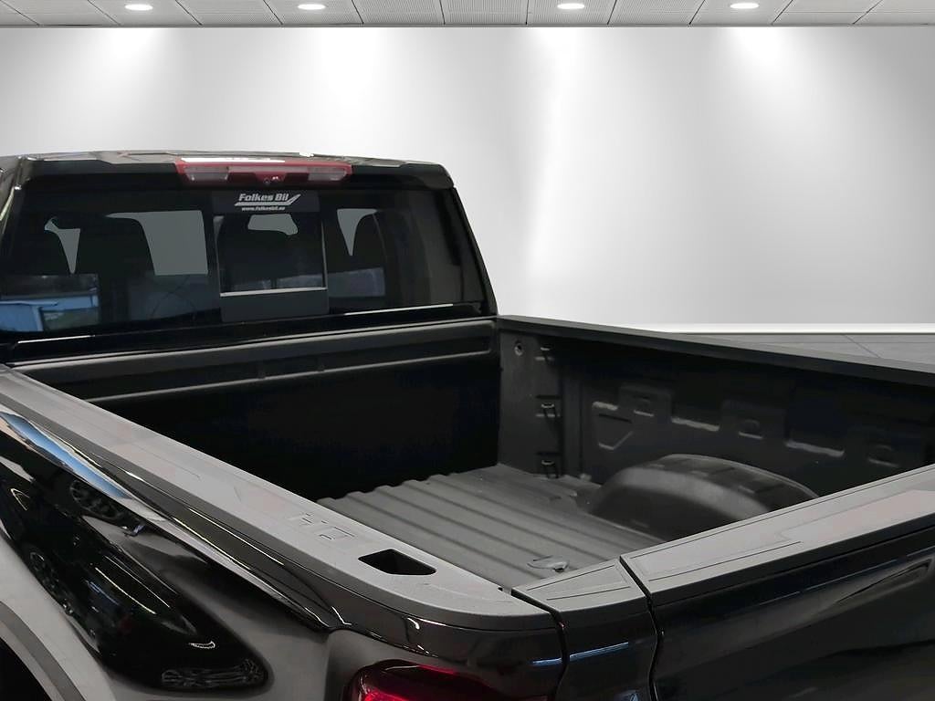 Chevrolet Silverado 2500 HD High Country Black Crew Cab 6.6 V8 Duramax 4WD