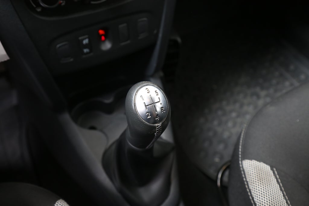 Dacia Sandero Stepway 0,9 TCe PhII Navi P-Sensorer Extraljus Motorvärm 2019