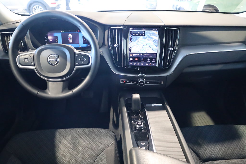 Volvo XC60 B4 AUT Momentum Advanced Navi Kamera Keyless CarPlay