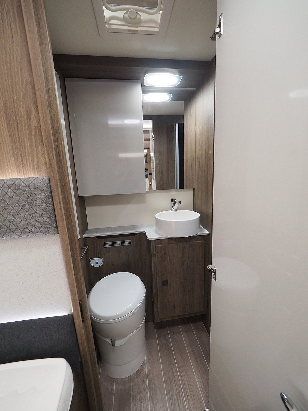 Ci MAGIS 82 XT , ALDE , Automat 8G * NOV KAMPANJ* thumbnail