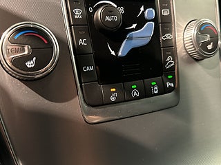 Volvo XC60 D4 AWD Classic Dvärm Kamera Rattvärme GPS Drag S/V-hjul