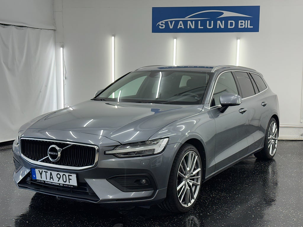Volvo V60 D3 AWD Geartronic / Momentum / Dragkrok / Adaptiv Farth