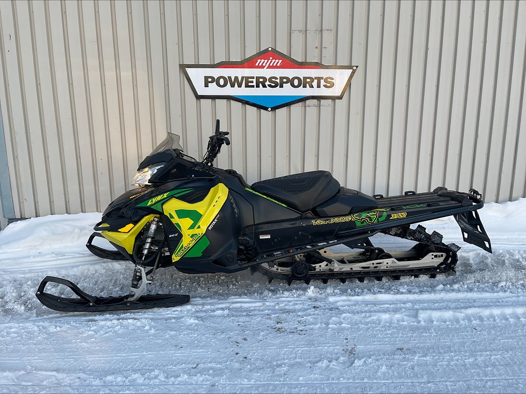 Lynx Boondocker 3900 800 E-tec Moms! 