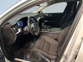 Volvo V60 T6 Twin Engine AWD Drag Rattvärme CarPlay S/V-hjul – bild 7
