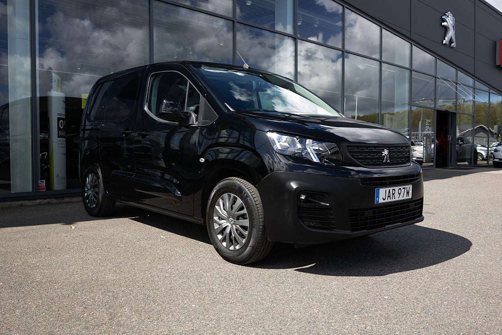 Peugeot e-Partner PRO+ L1 3,3m3 Electric 136 50kWh Nyservad