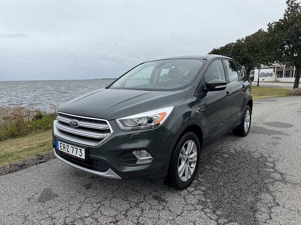 Ford Kuga 1.5 Titanium Backkamera Sensorer Carplay