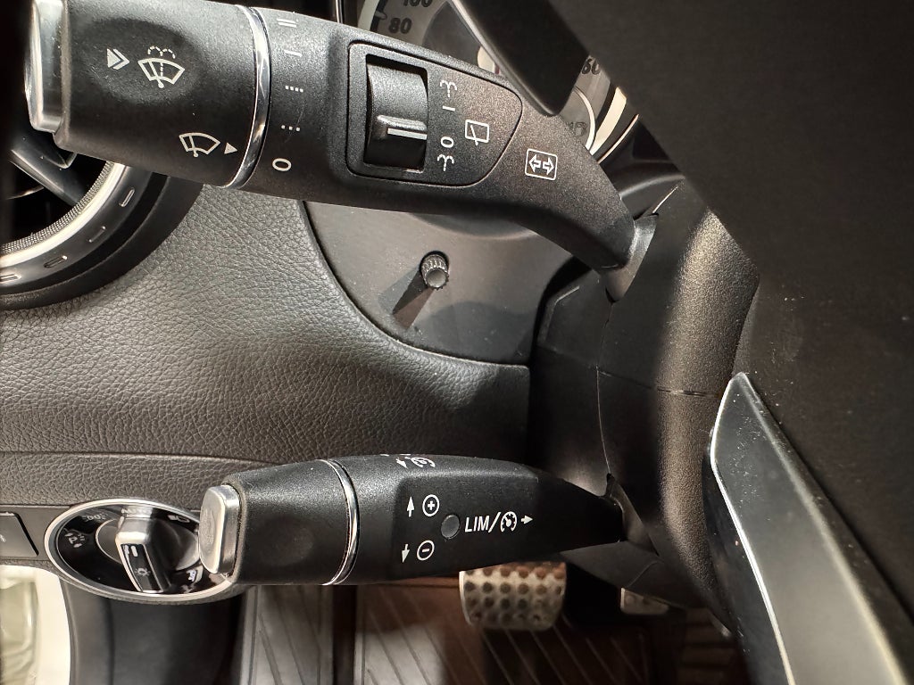 Mercedes-Benz GLA 2016 - miniatyr 16