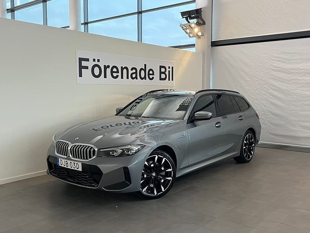 BMW 330e xDrive Touring M Sport H/K Rattvärme Drag 4,95% ränta 