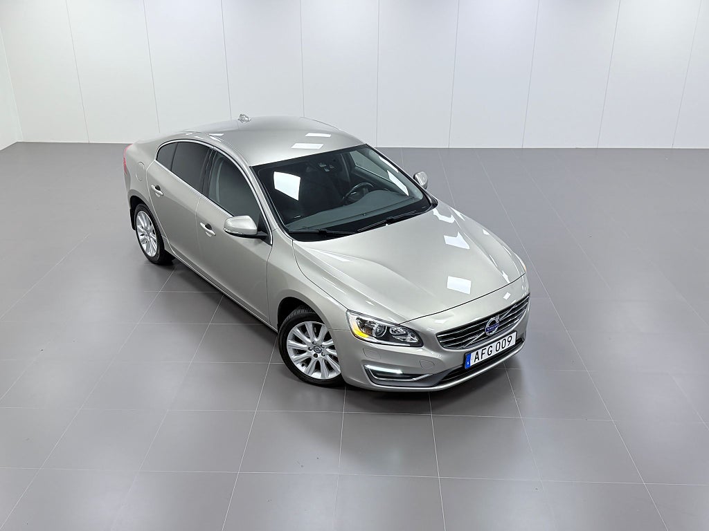 Volvo S60 D4 MOMENTUM BE 181HK / KAMERA / BLIS / V-HJUL