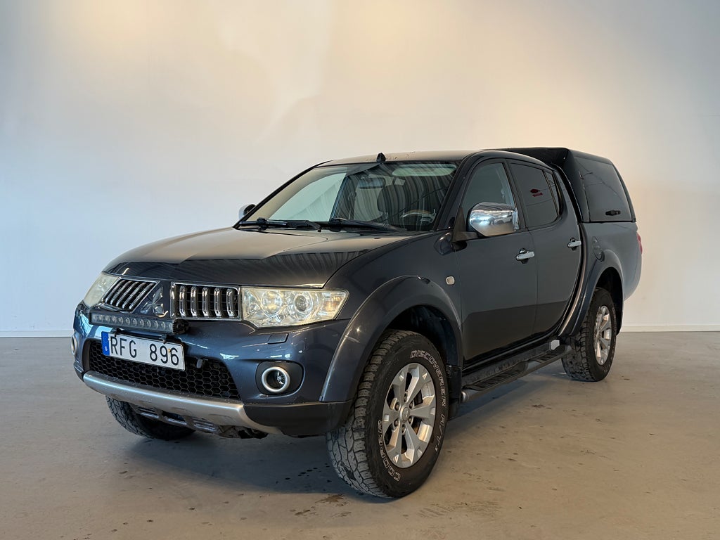 Mitsubishi L200 Dubbelhytt 2.5 4x4 | Skåp | Backkamera | SoV | 