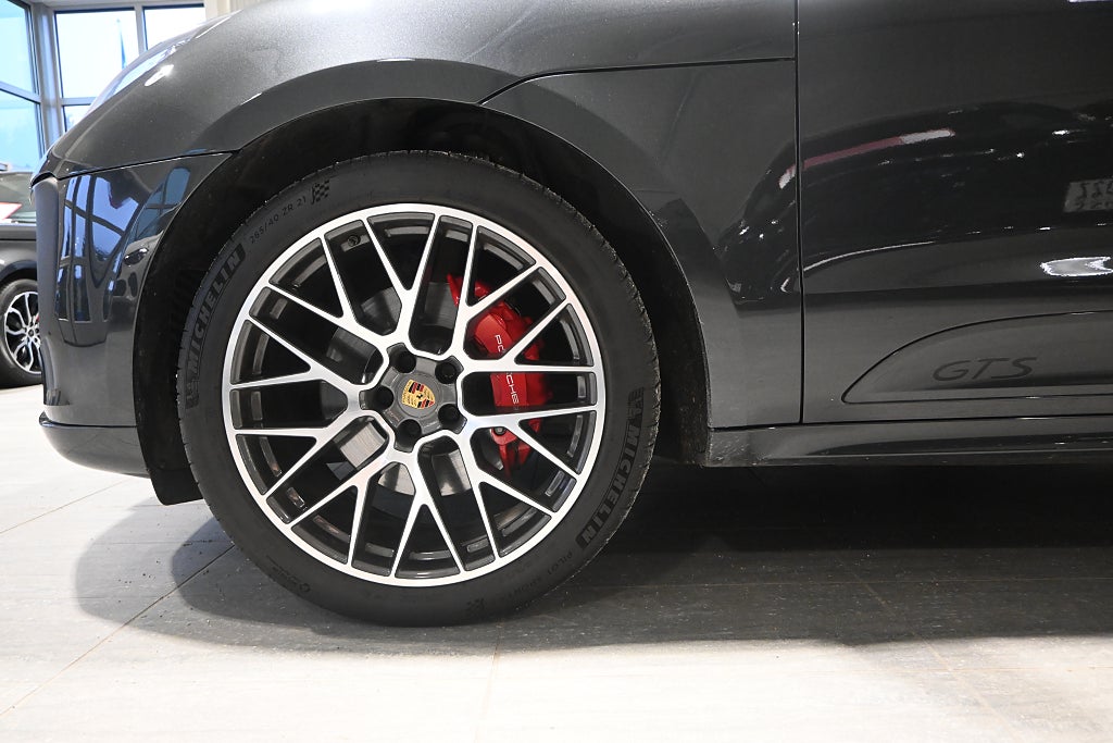 Porsche Macan 2021 - miniatyr 6
