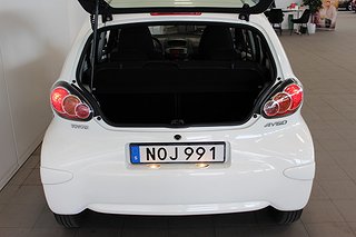 Halvkombi Toyota Aygo 6 av 16