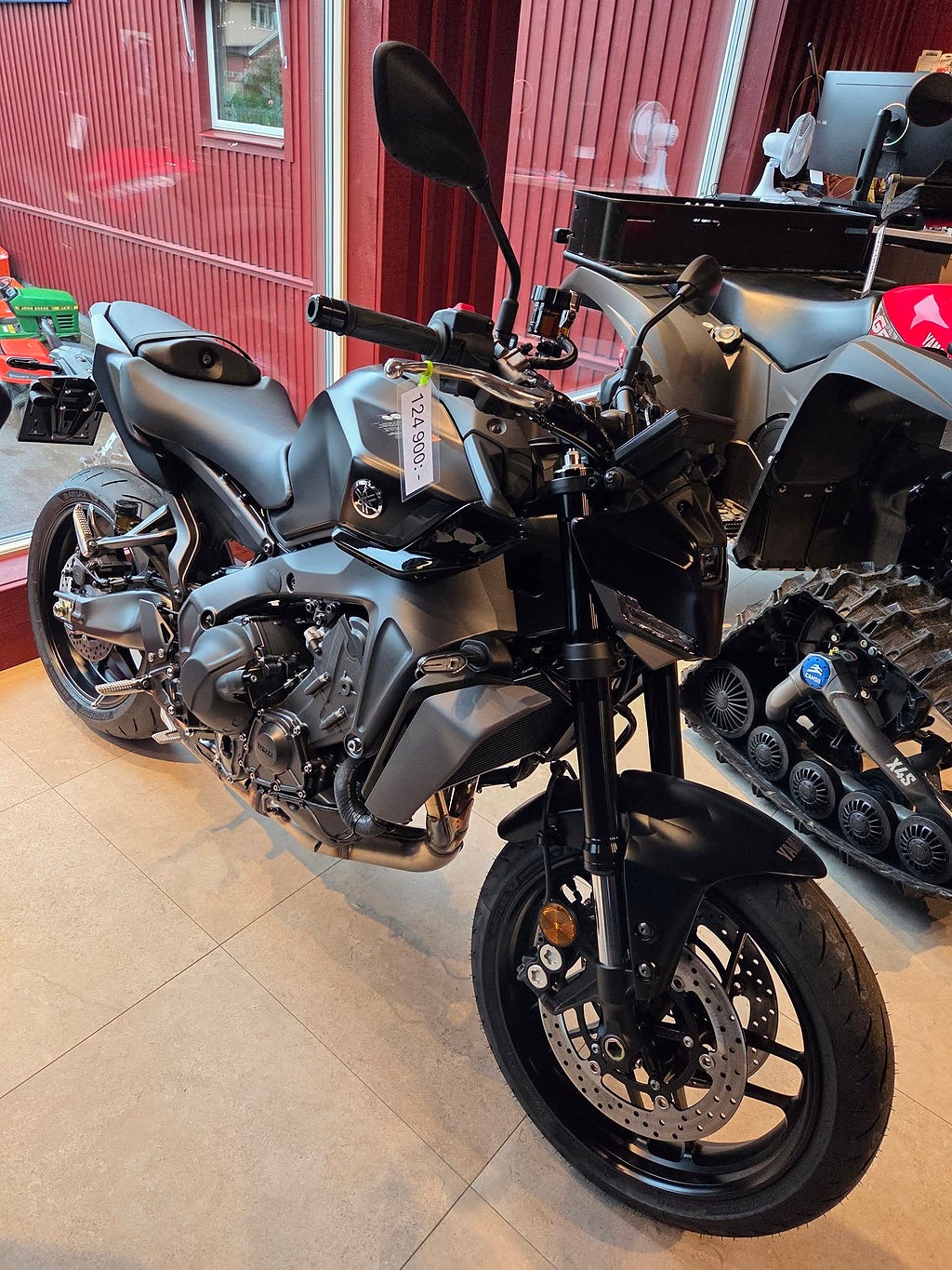 Yamaha MT-09 