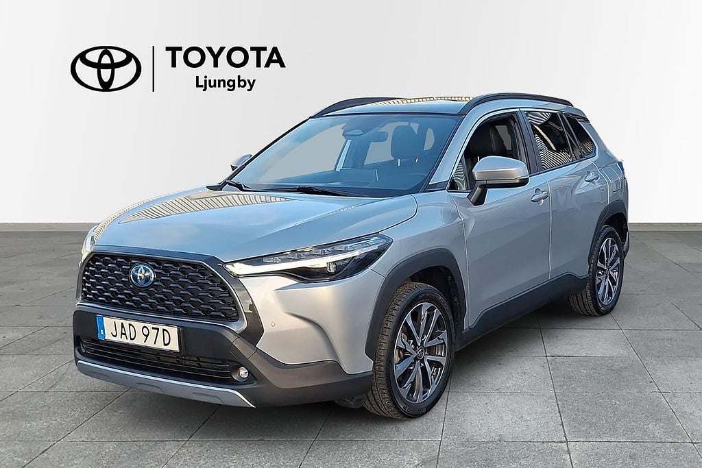 Toyota Corolla Cross Hybrid AWD-i 2,0 EXECUTIVE SKINN PANORAMA JBL