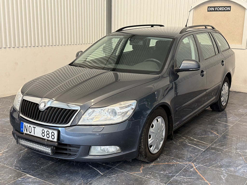 Skoda Octavia Kombi 1.6 TDI Elegance |NYSER|NYBES