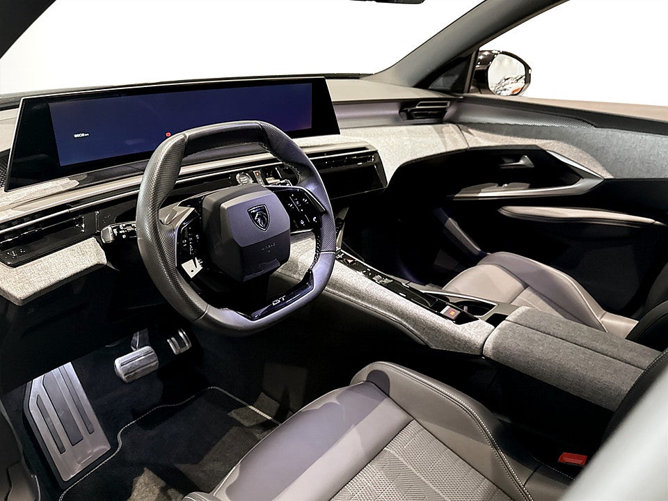 Bild på Peugeot 5008 GT Hybrid 145hk Aut 7-SITS B-KAMERA CARPLAY