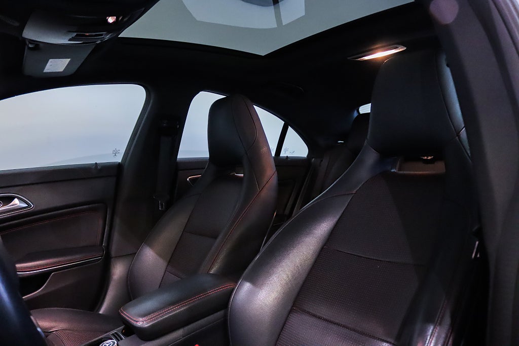 Mercedes-Benz CLA 220 d 220d AMG Pano H/K Läder VÄRMARE Navi