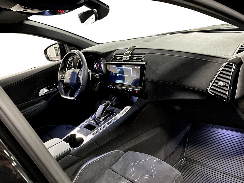Bild på DS 7 Crossback E-Tense Performance Line 360hk Aut 4WD 360° NAVI