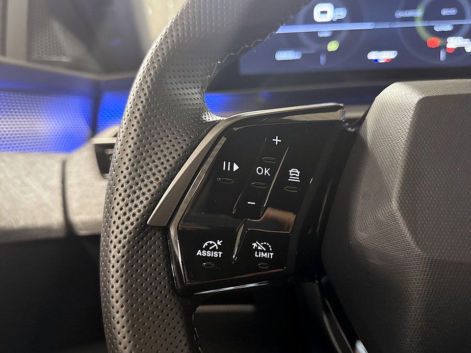 Bild på Peugeot 5008 GT Hybrid 1.2 PT 145hk Aut B-KAMERA CARPLAY