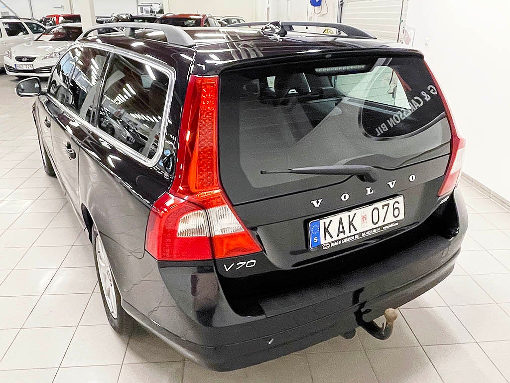 Volvo V70 2,5T 230Hk Momentum Automaat