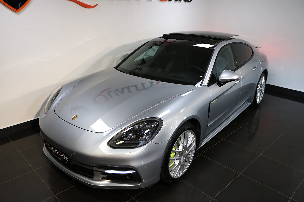 Porsche Panamera 2020 - miniatyr 24