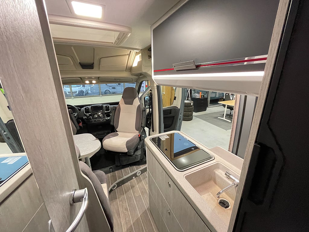 Ci Kyro Duo XL Elite / Truma Diesel / Höj och sänkbarsäng / Solcell - Ci