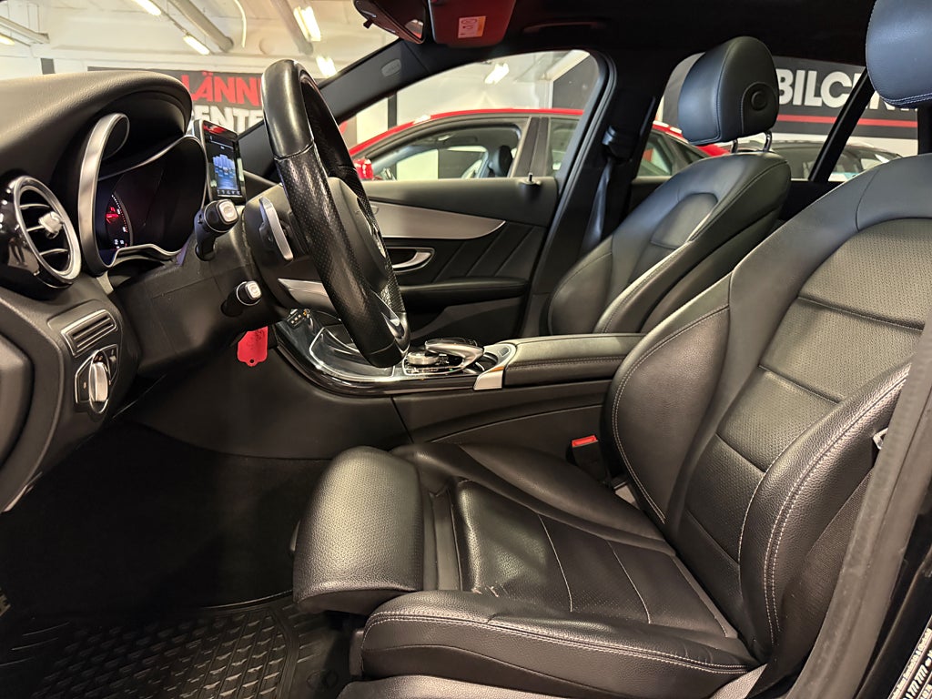 Mercedes-Benz C220 d 2018 - miniatyr 17
