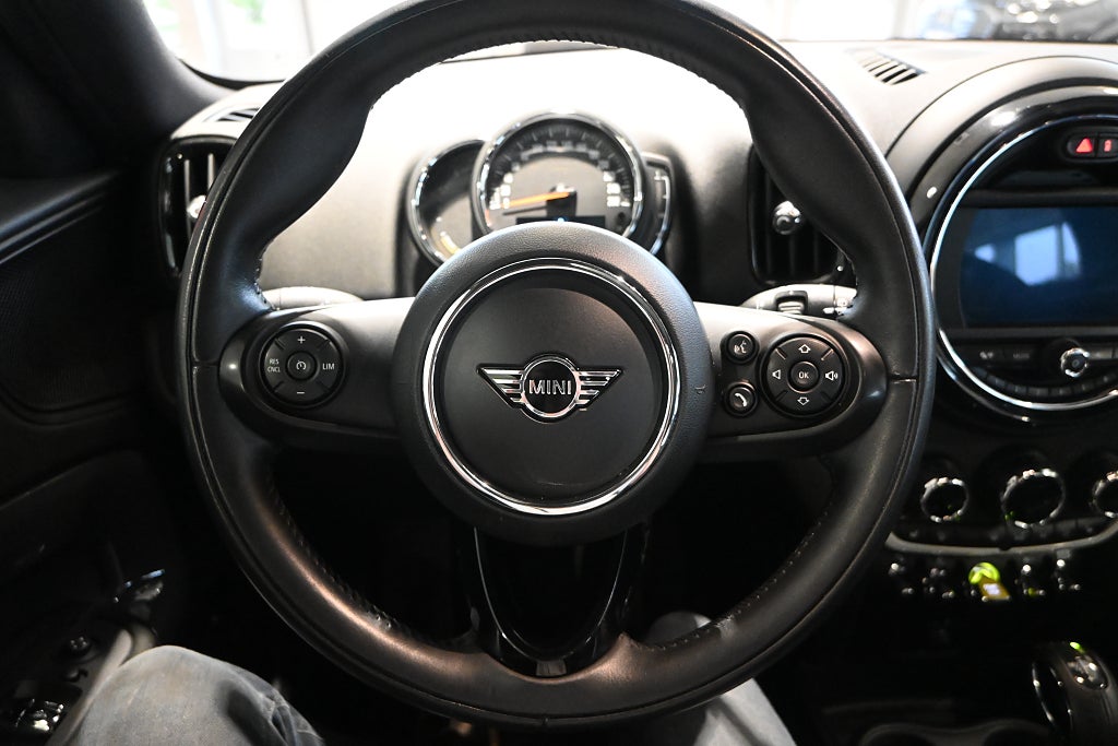MINI Countryman 2019 - miniatyr 17