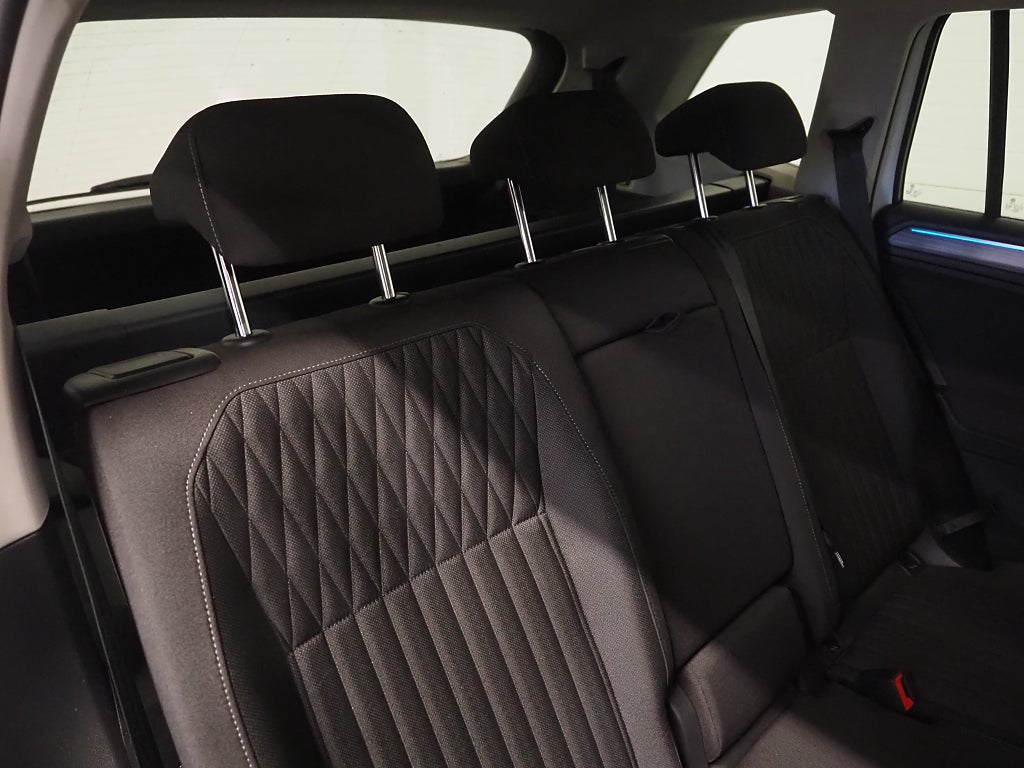 Volkswagen Tiguan Allspace TSI 190hk 4M 7-sitsIDrag|Värmare| 2023