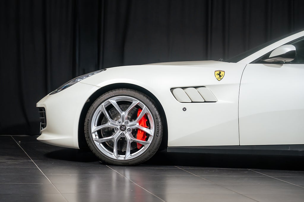 Gallery image 6 of 18