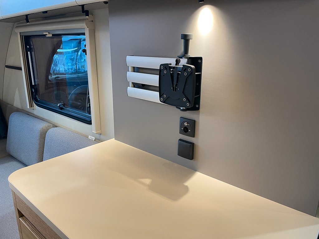 Adria Action 391 LH /B-körkort/1150kg/Långbäddar/Golvvärme - Adria