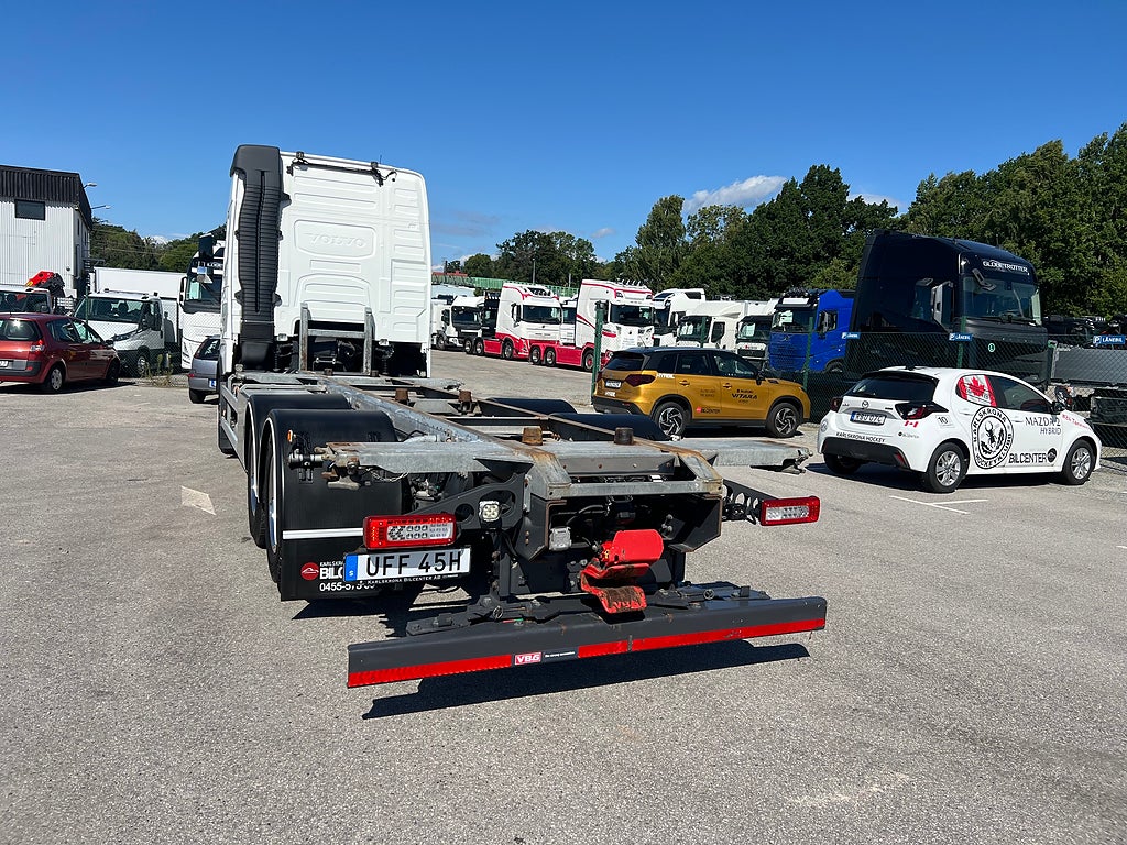 Volvo FH13 540 6x2 Containerede / Lösflaksbil, I-See