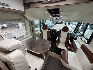 Husbil-integrerad Chausson EXALTIS 7018 (150HK) Queensbed + hyttsäng! ALDE vattenburen! 16 av 21