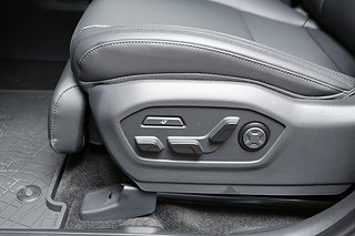 SUV Hyundai Santa Fe 19 av 27