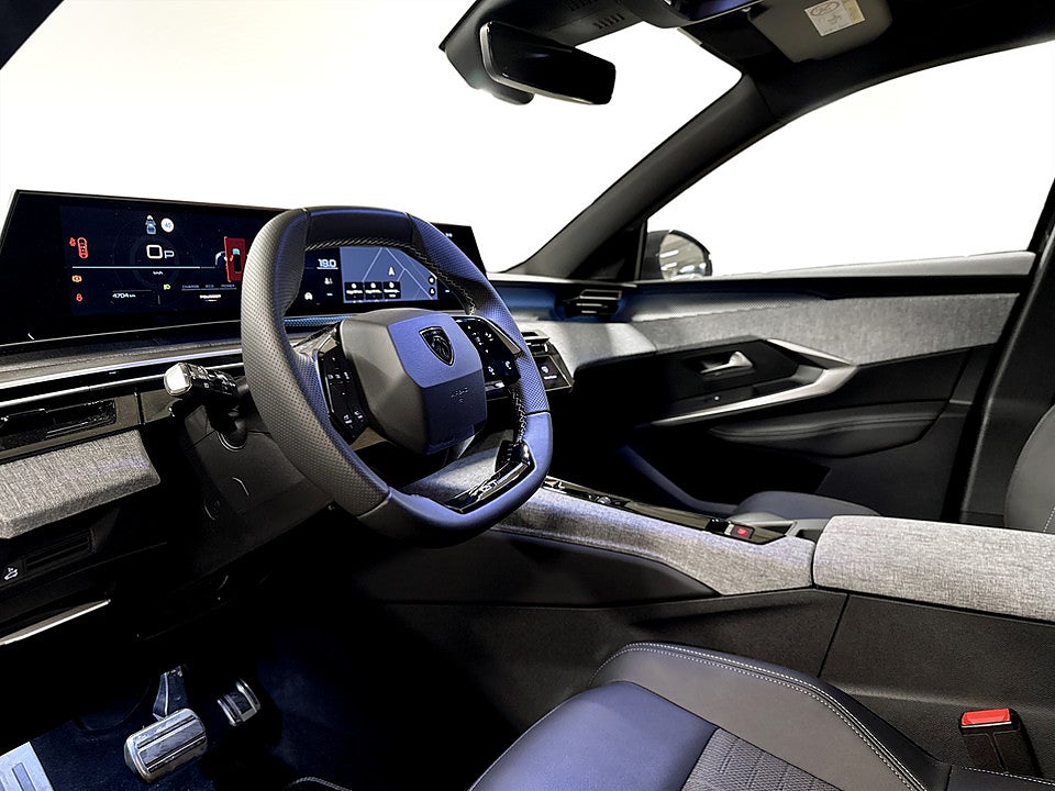Bild på Peugeot 5008 GT Hybrid 145hk Aut KAMPANJ BRÄNSLE INGÅR