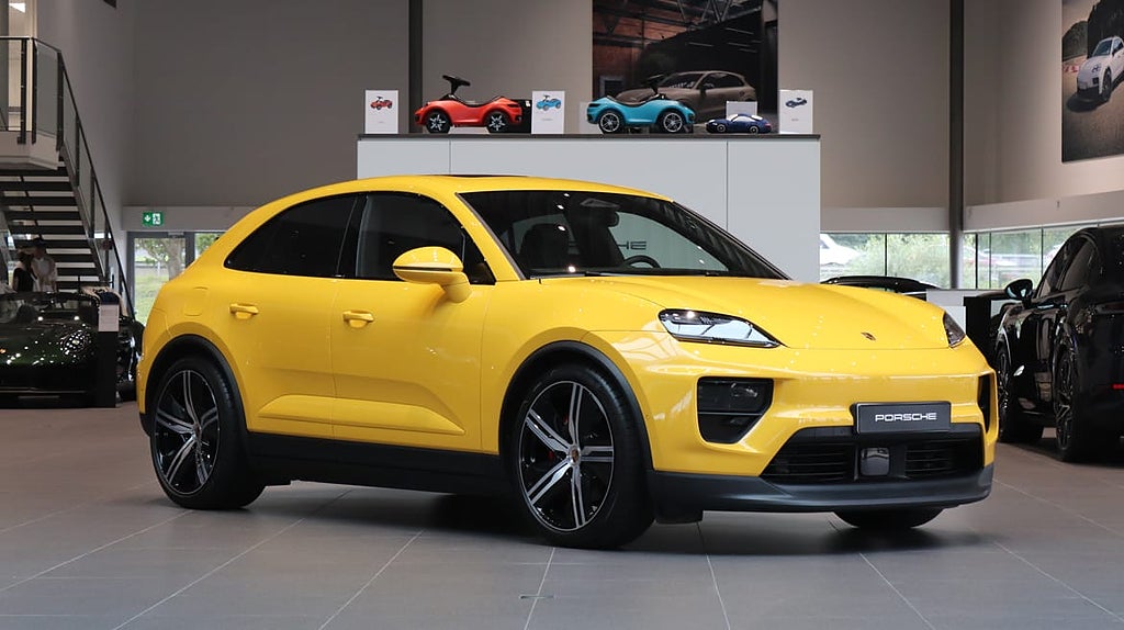 Porsche Macan PTS Speed Yellow / InnoDrive / 22" hjul / P...