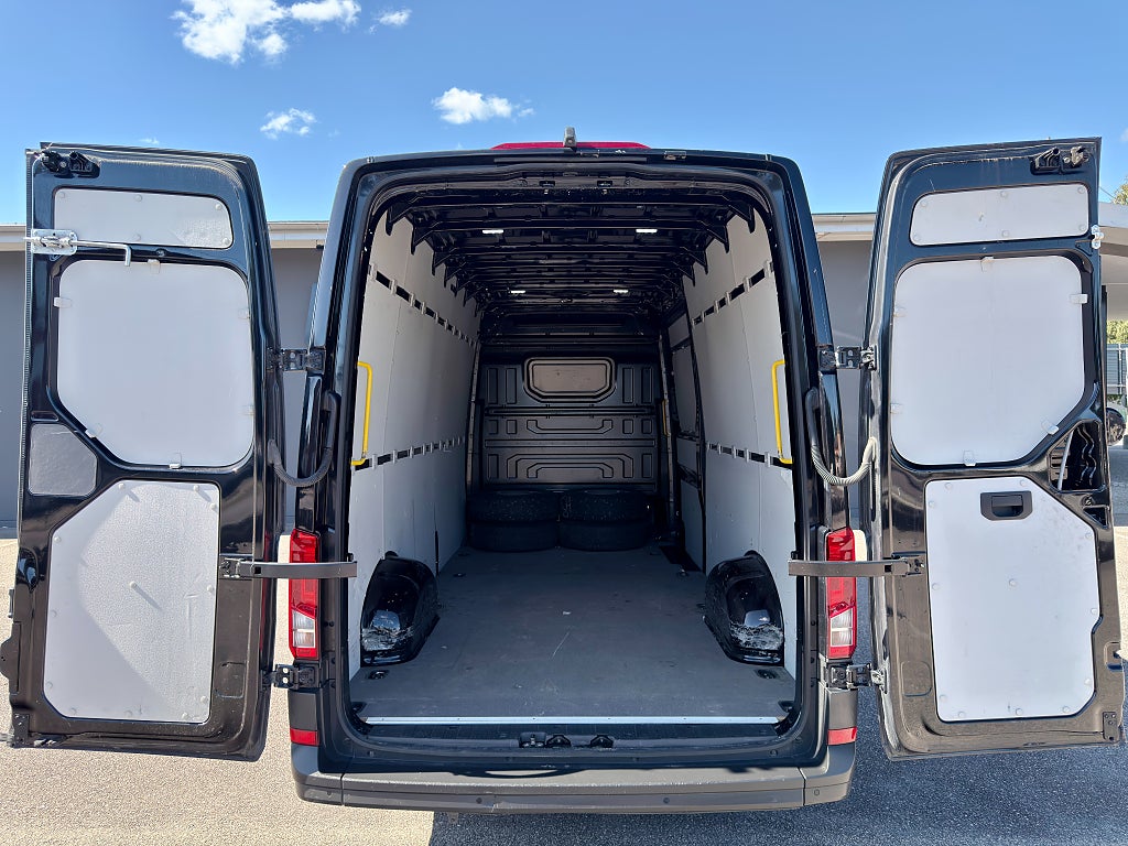 Volkswagen crafter 35 2.0 TDI 177hk L4H3 | Se spec