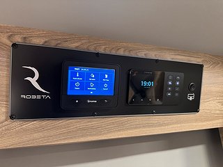Husbil-halvintegrerad Robeta Helios 180HK AUT Adapt farthållare 18 av 22
