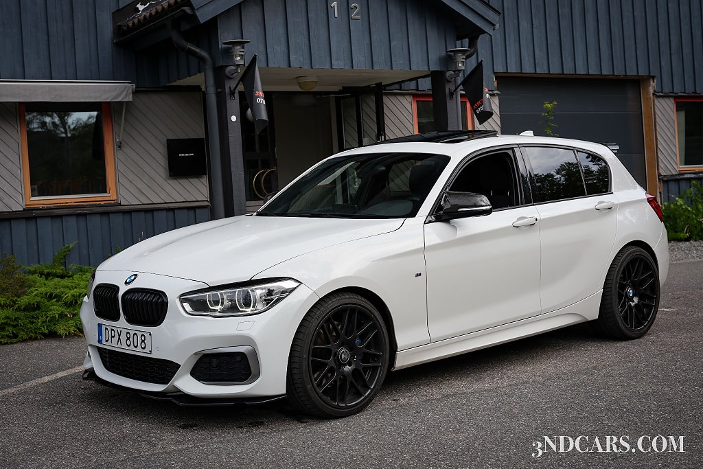 BMW M135i xDrive H/K MHD GLASTAKLUCKA M-VÄRMARE MM