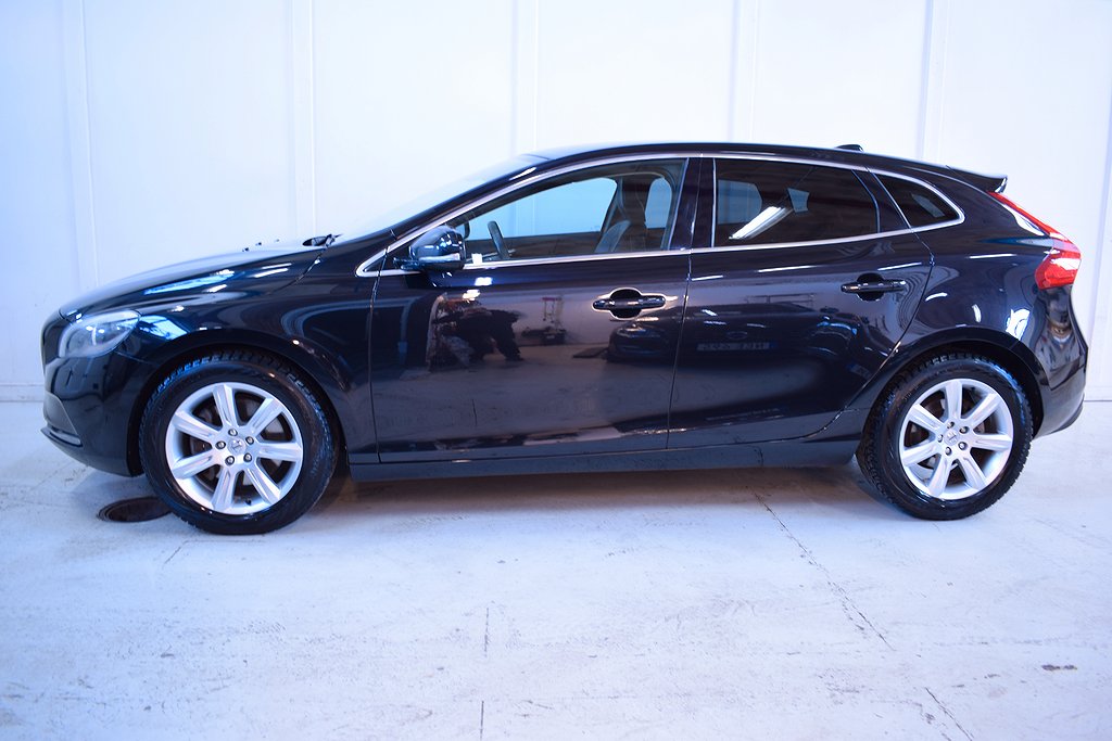 Volvo V40 D4 177hk Summum Krok Backkamera