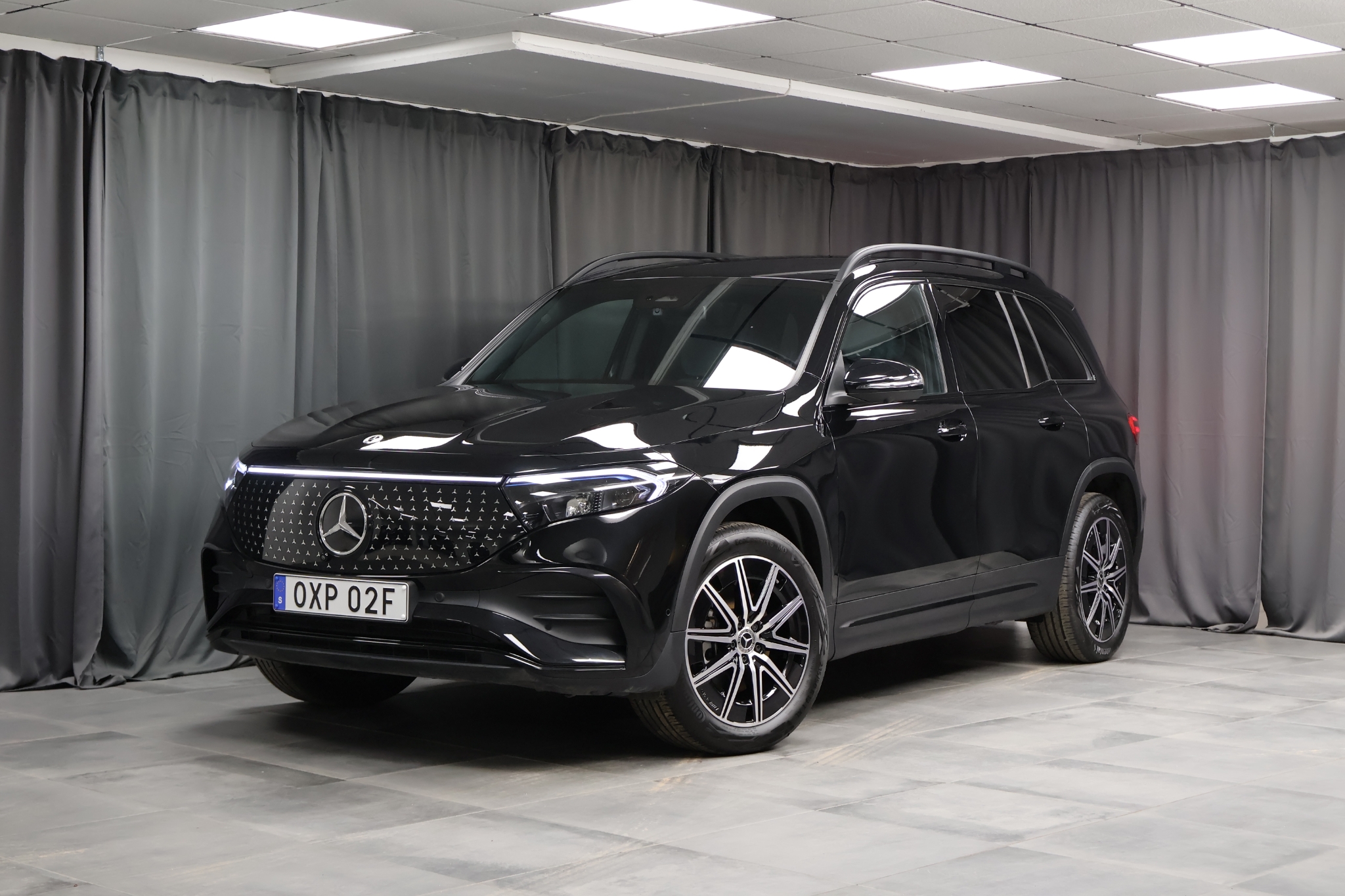 Mercedes-Benz EQB 250+ AMG Line Advanced 2026, bild 7/10