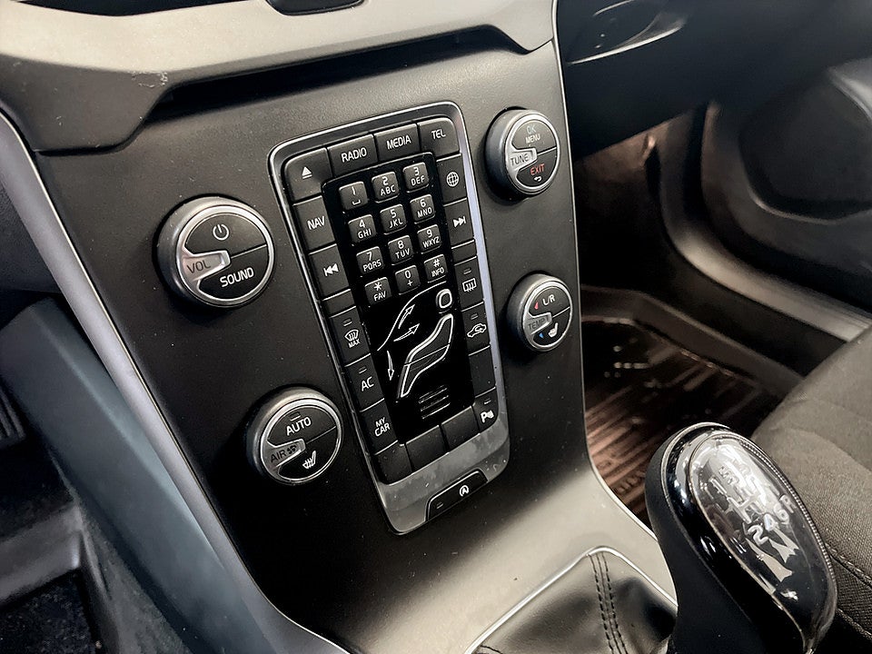 Bild på Volvo V40 Cross Country Business T3 152hk BACKSENSORER BLUETOOTH