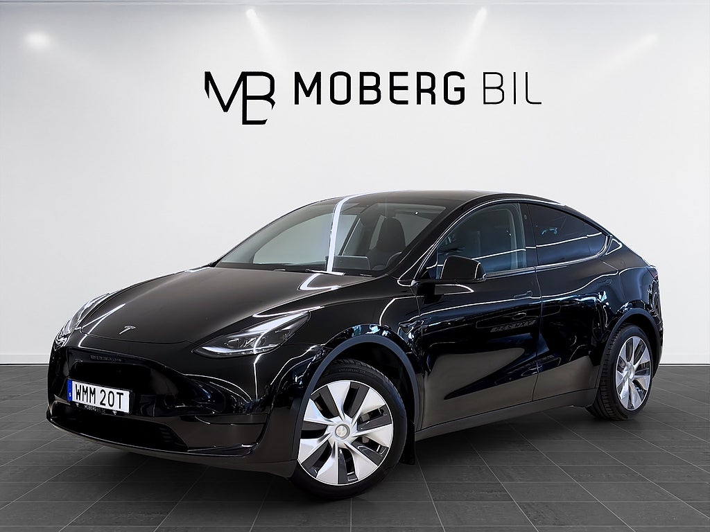 Tesla Model Y Standard Range 299hk Pano Drag B-kamera