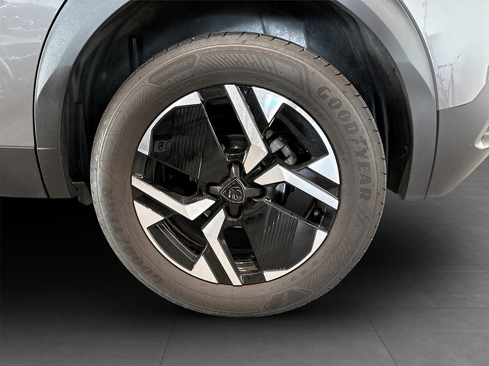 Bild på Peugeot 2008 Limited Edition 1.2 PT 130hk DRAGKROK