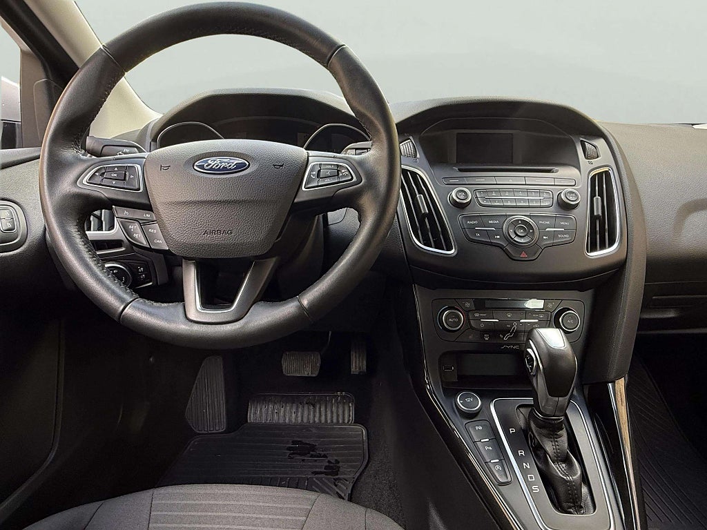Ford Focus Kombi 1.5 EcoBoost Automat Titanium 2900 Mil 1 Ägare - miniatyr 11