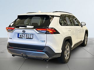 Toyota RAV4 Hybrid AWD MOMS/SoV-Däck/Drag/Adap Fart/Rattvärm/Kamera – bild 6