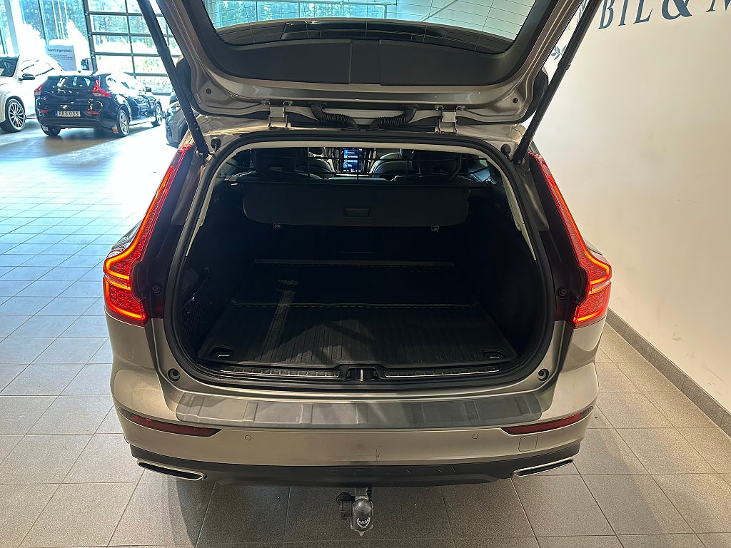 Volvo V60 Cross Country 2021 - miniatyr 9