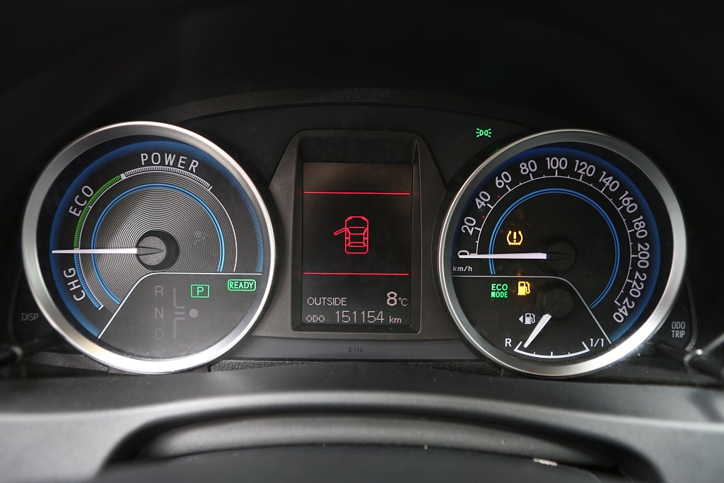 Toyota Auris Touring Sports Hybrid e-CVT Executive 2015