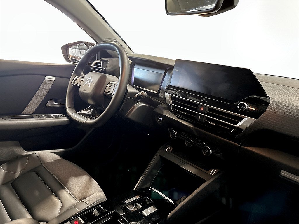 Bild på Citroën C4 Shine 1.2 PT 130hk Aut - B-KAMERA, CARPLAY