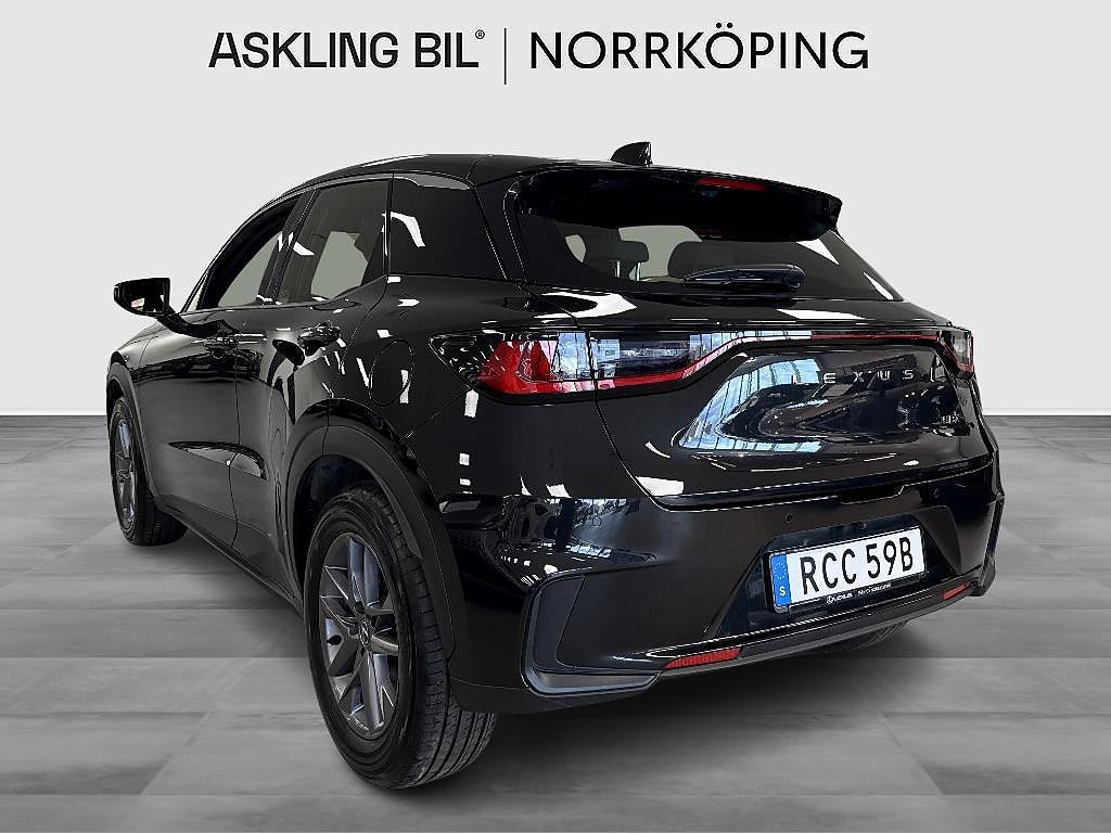 Lexus LBX 2025 - miniatyr 2